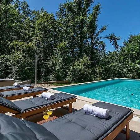 Tila Comfortable Holiday Villa *