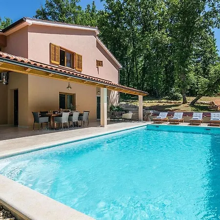Tila Comfortable Holiday Villa *
