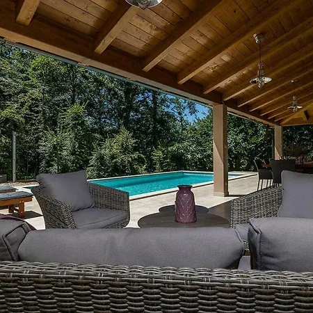 Tila Comfortable Holiday Villa *
